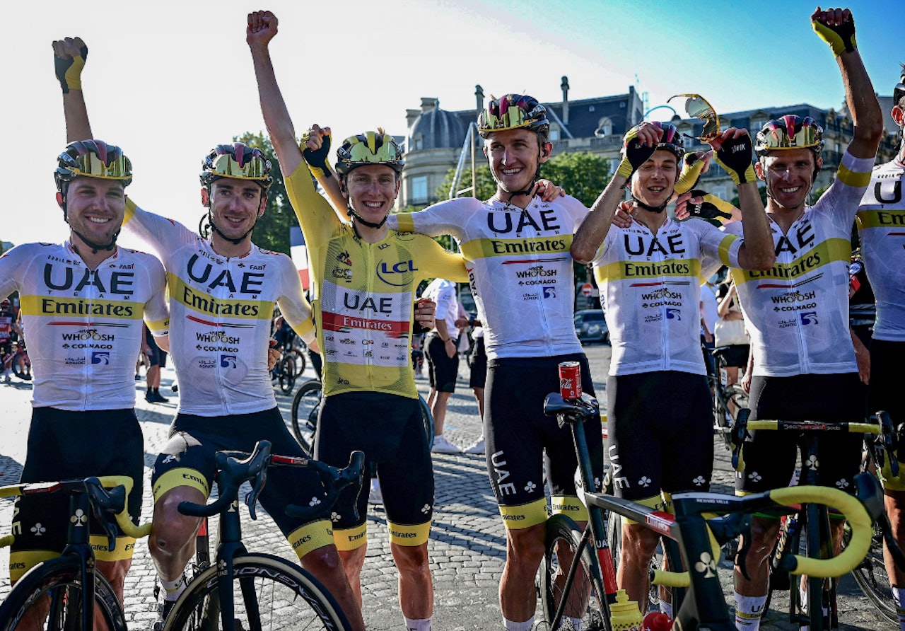 ØVERST PÅ LISTEN: UAE Team Emirates var laget som dro inn mest penger på Tour de France-suksess. Foto: Cor Vos