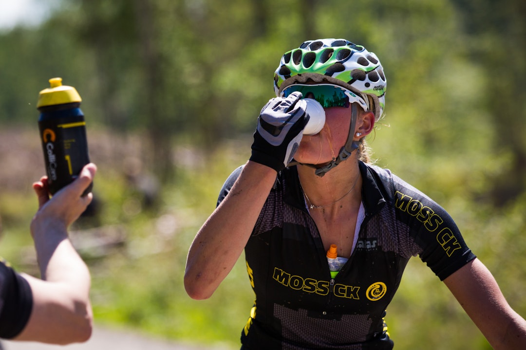 NISTE: Moss CK stilte med mange ryttere på startstreken. Minst én av dem hadde nistepakken lett tilgjengelig. (foto: Snorre Veggan) skjebergrittet-2098a
