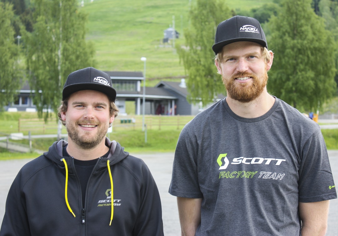 FORNØYD SJEF: Knut Løkås (t.h) ser fram til ny sesong i Hafjell.Foto: Michael Stolic. phMichaelStolic-Hafjell-IMG_7602