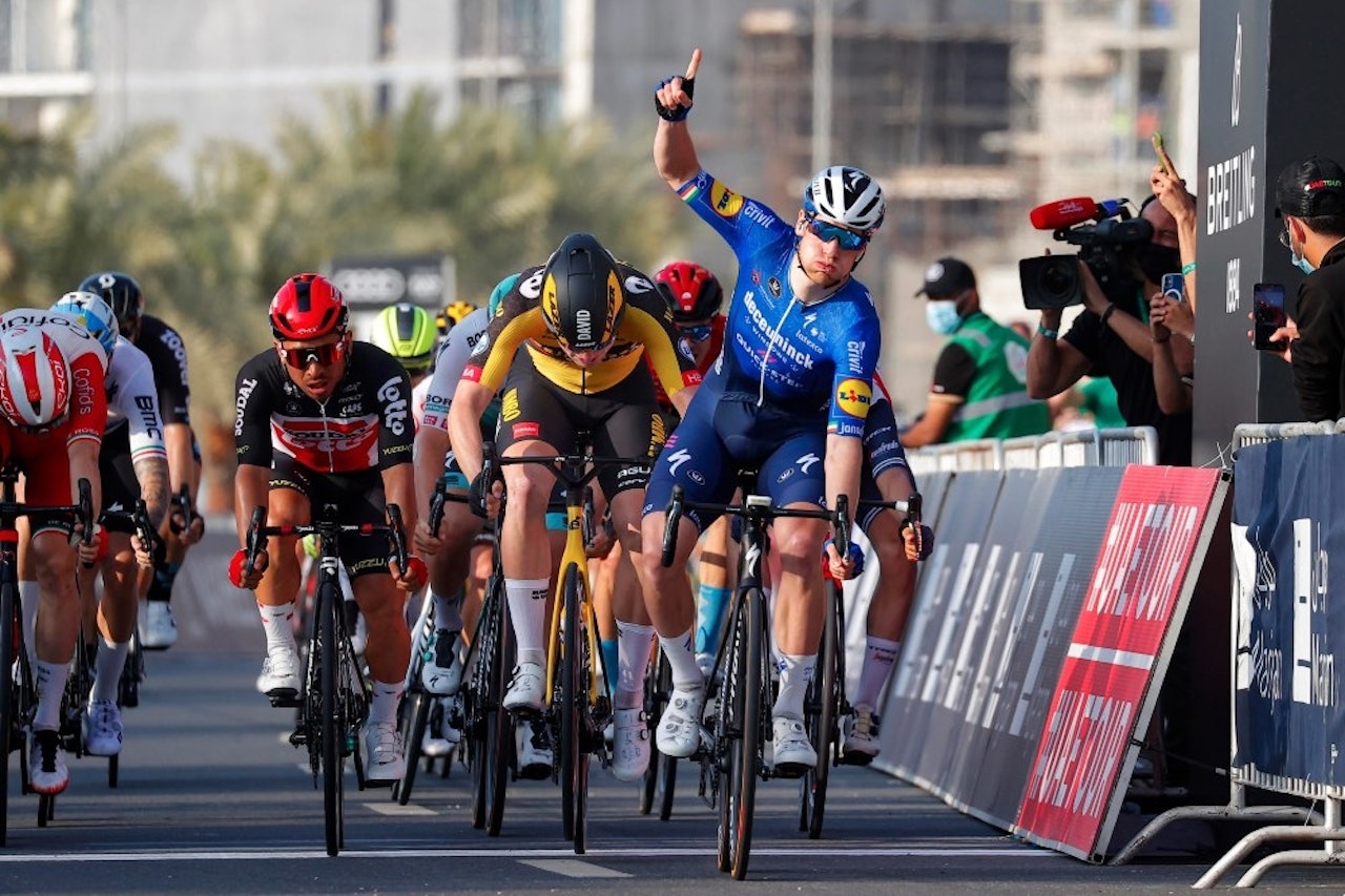 SESONGENS FØRSTE: Sam Bennett kunne juble for sesongens første triumf i UAE Tour. Foto: Cor Vos