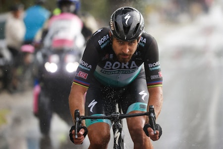 STÅR OVER: Peter Sagan utsetter sesongstarten etter han testet positivt for koronaviruset. Foto: Cor Vos STÅR OVER: Peter Sagan utsetter sesongstarten etter han testet positivt for koronaviruset. Foto: Cor Vos