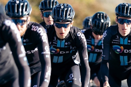 DEBUTERER: Torsdag sykler Andreas Leknessund sitt aller første ritt for Team DSM. Foto: Team DSM / Patrick Brunt DEBUTERER: Torsdag sykler Andreas Leknessund sitt aller første ritt for Team DSM. Foto: Team DSM / Patrick Brunt