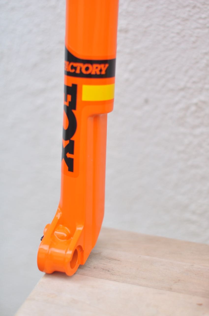 BESKÅRET: Begge beina har blitt kappet til for å gi plass til eiker og bremseskive. BESKÅRET: Begge beina har blitt kappet til for å gi plass til eiker og bremseskive.