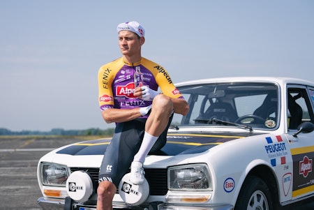 SPESIELL TRØYE: Mathieu van der Poel og Alpecin-Fenix skal sykle i en helt spesiell trøye på den første etappen av Tour de France. Foto: Alpecin-Fenix
