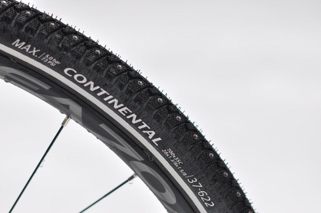 Continental Contact Spike 240
