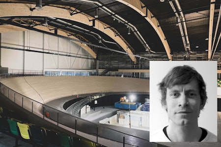 FORSINKET: Velodromen på Sola skulle i utgangspunktet vært ferdigstilt i januar. Akkurat nå vet ingen når den er klar. Foto: Sola Arena. Sola Arena Velodrom Sebastian Kartfjord