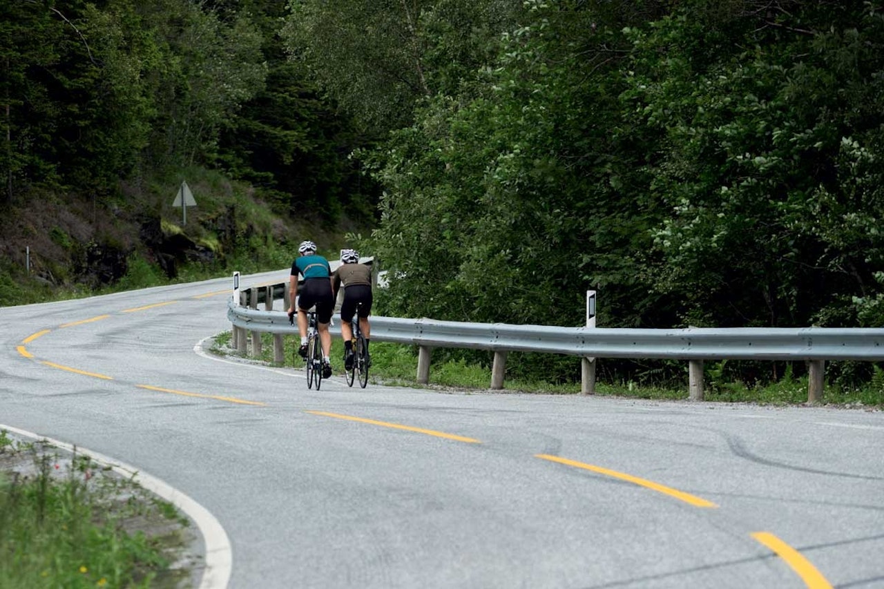 Det stiger jevnt helt fra starten. motbakkesykling motbakke bakkesykling landevei cycling Norge 71 bakker du må sykle i Norge fri flyt procycling gruppetto strava segment Mannseidet Stad