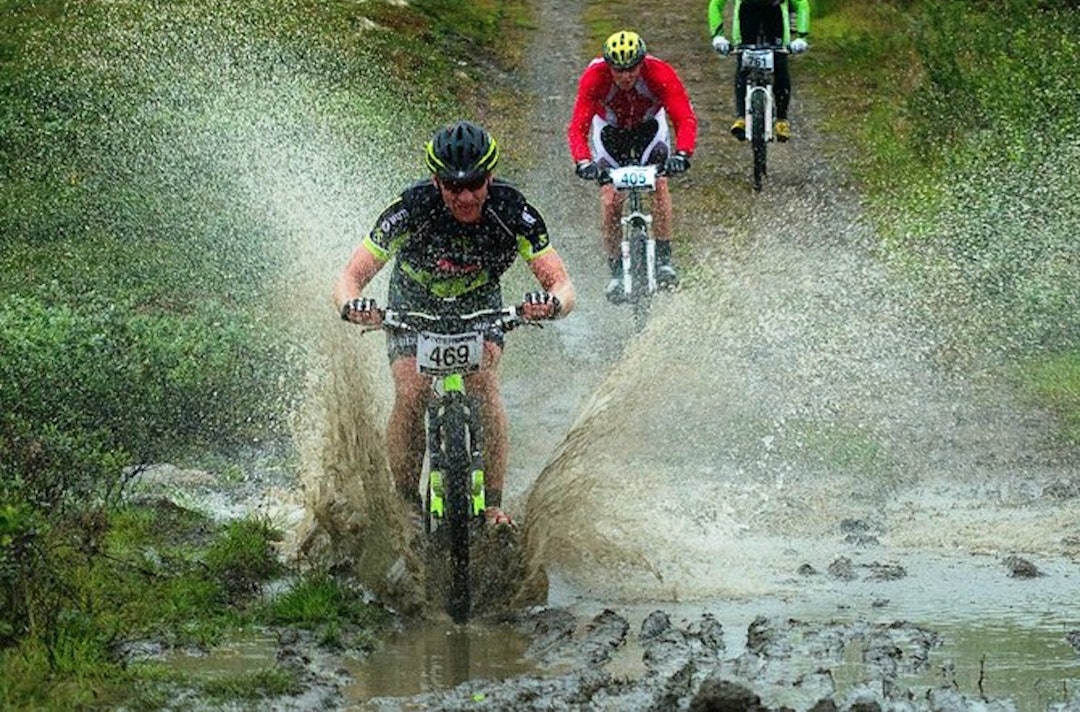 Frank Mo fikk livet snudd på hodet da han fikk MS for tre år siden. Nå sykler han bokstavlig talt for livet, og for å vise at det er mye som er mulig også med MS: Foto: Valdresrittet Frank Mo - 2011 - 40 yrs old - Foto Valdresrittet 1400x924