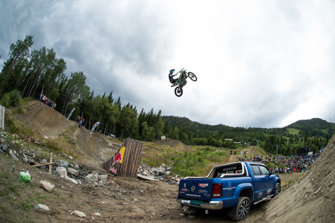 FEST series _DSC4637-2