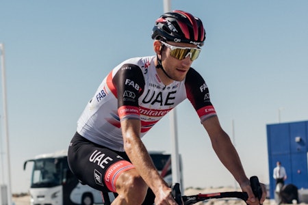 DROPPER RITT: Sven Erik Bystrøm utsetter sesongstarten. Foto: PhotoFizza/UAE Team Emirates DROPPER RITT: Sven Erik Bystrøm utsetter sesongstarten. Foto: PhotoFizza/UAE Team Emirates