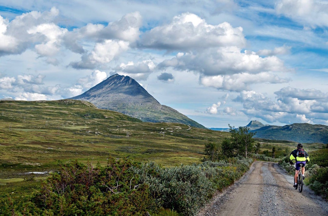 SPEKTAKULÆRT: Helterittet har mye å by på både av naturopplevelser og utfordringer. Det vil Greg Saw selge inn på verdenscupen. Foto: Helterittet Helterittet 2014- Fot Arrangøren 1400x924