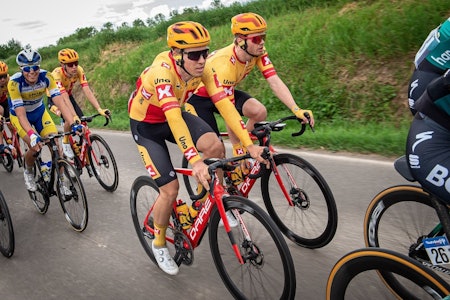 UTE: Kristoffer Halvorsen og lagkameratene i Uno-X Pro Cycling er ute av Tour de Hongrie. Foto: Cor Vos