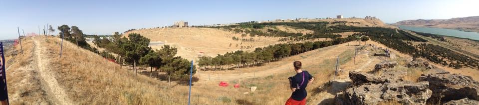 SONDRE KRISTIANSEN har kjørt igjennom løypa i Baku flere ganger og har notert seg flere steder han kan tjene tid på smarte valg. Foto: Sondre Kristiansen Sondre Baku