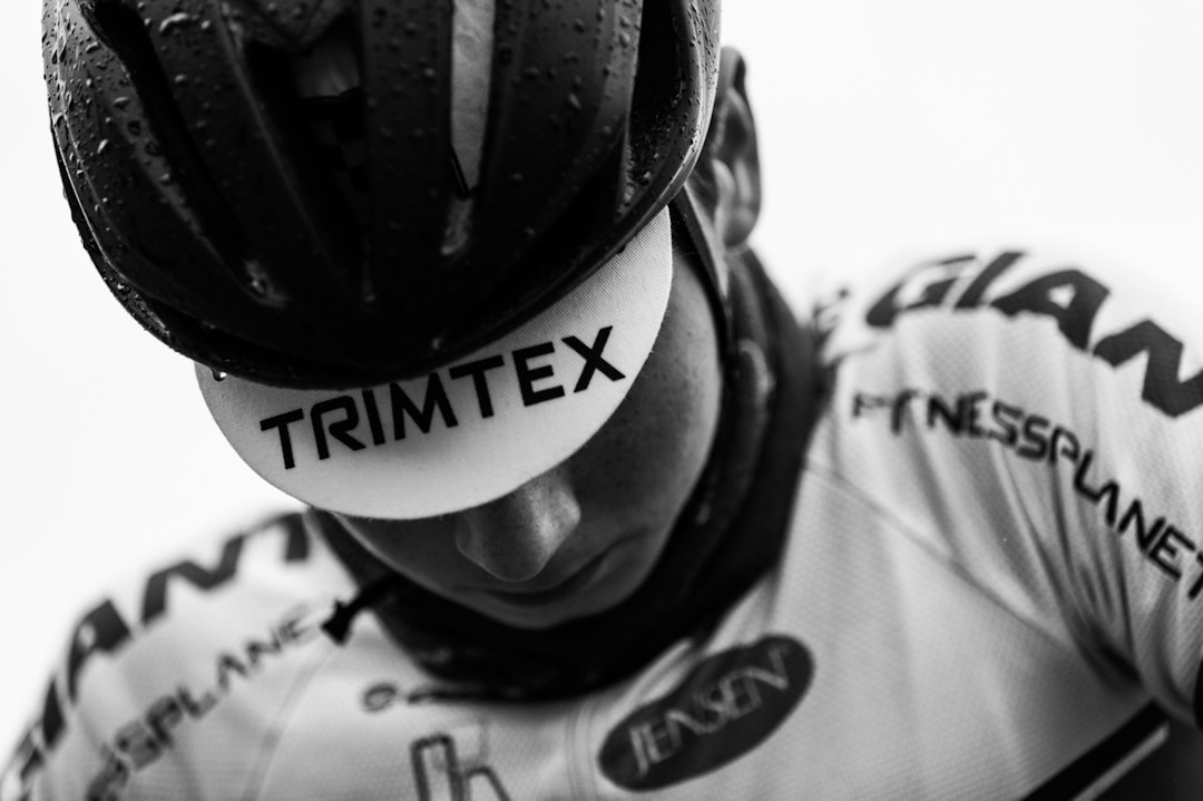 BREM: Med striregn i luften, var det flere som valgte landeveistrikset med sykkellue under hjelmen. (foto: Snorre Veggan) TSR2015-5591a