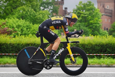 FANTASTISK START: Tobias Foss åpnet Giro d'Italia helt strålende. Foto: Cor Vos