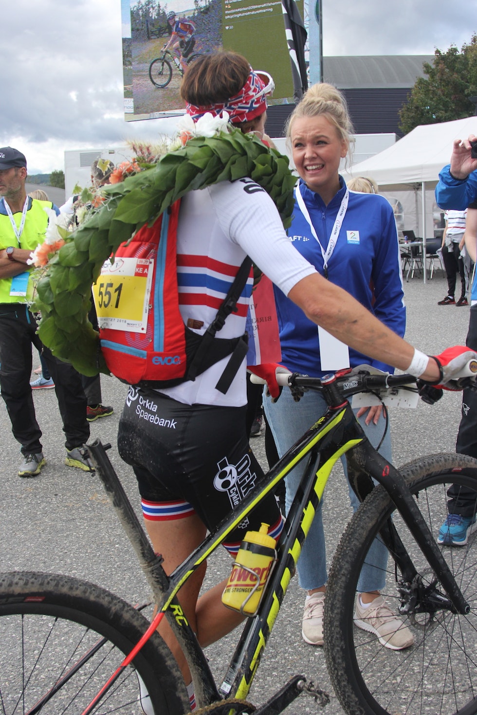 Borghild Løvset kom til mål med sykkel uten sete. Foto: Ingeborg Scheve Borghild Løvset no seat Birken 2018 - Scheve 1000x1550