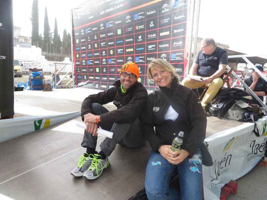 CREW: Paret Jose Luis Arce og norske Siw Victoria Johansen er viktige personer i ABR-staben. Siw har mye av æren for den store norske deltagelsen. Foto: Øyvind Aas CREW: Paret Jose Luis Arce og norske Siw Victoria Johansen er viktige personer i ABR-staben. Siw har mye av æren for den store norske deltagelsen. Foto: Øyvind Aas