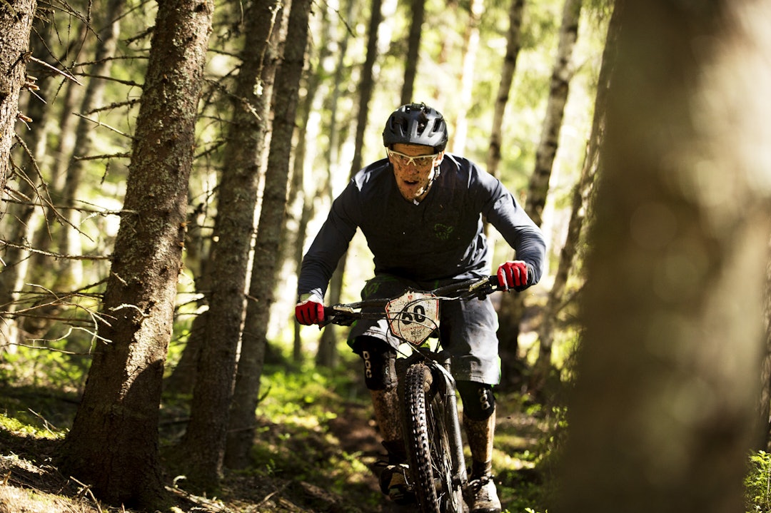 BOKRANTZ IGJEN: Jon Bokrantz fra Göteborgs Stigsyklister figurerte på bildene fra Nesbyen forrige runde, og hadde tatt turen også til Traktor Bike Park. _IPP9653