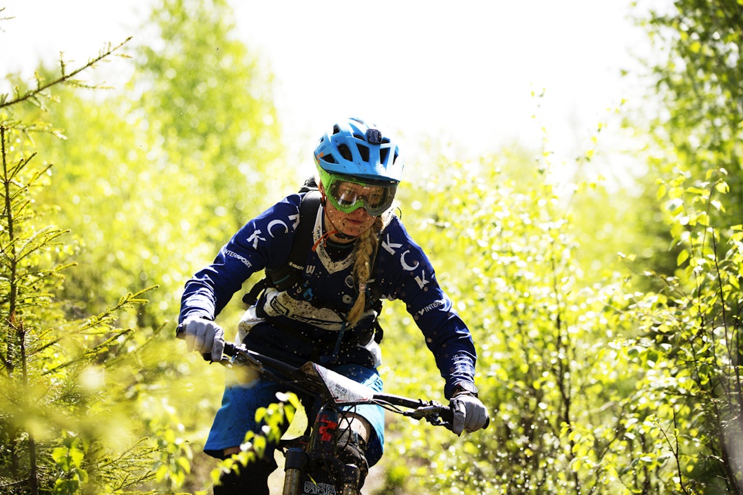 KNIVING: Hilde Sangesland Strædet var raskest i NesbyEnduro. I TraktorEnduro fikk hun skarp konkurranse.. _IPP9420