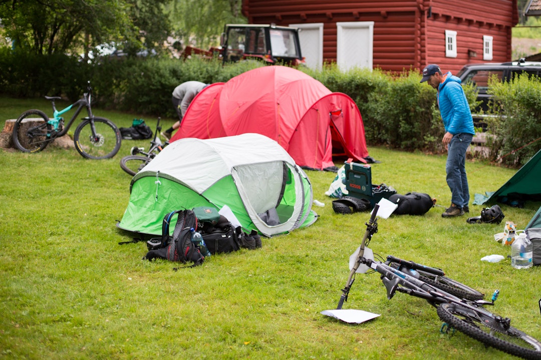Traktor Enduro 2017. Foto: Sylvain Cavatz Traktor camp Sylvain Cavatz 1400x933