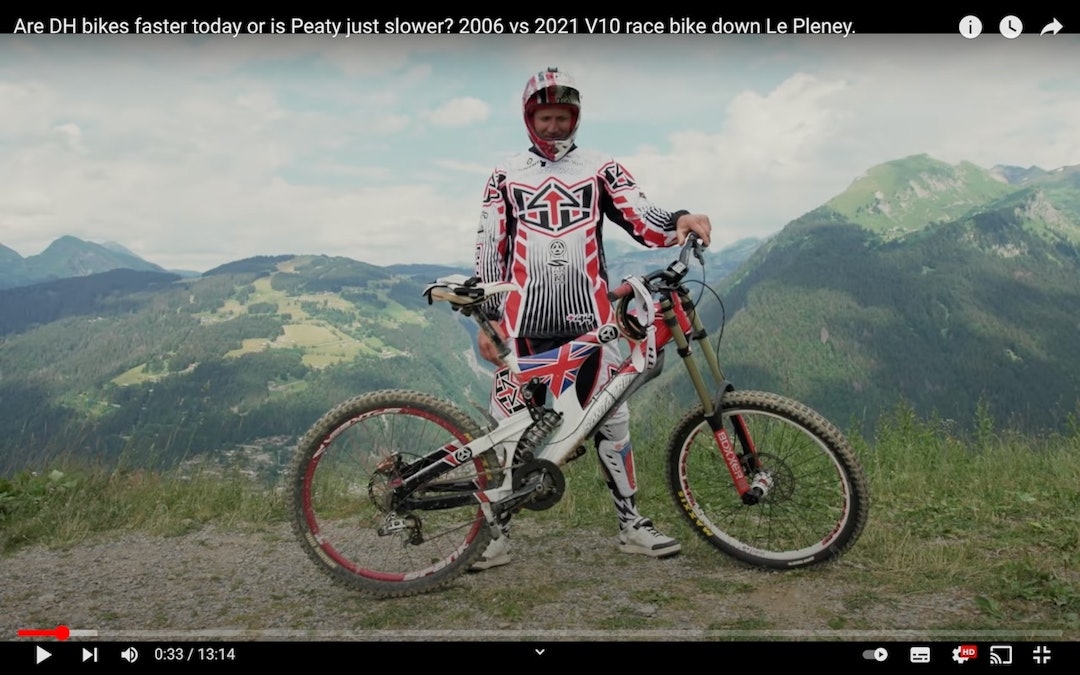 GAMMELDAGS: Santa Cruz V10 var supermoderne i 2006 - Nå ser 2006-utgaven veldig gammeldags ut. Steve Peat Gammel mot ny