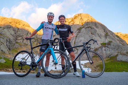 ARBEIDSUHELL: Hjelperytter Fredrik Dversnes fra Team Coop var på treningstur med laget da han rappa KOMen til Terje Selle Rundberg i Lysebotn. Foto: Simen Haugom Fredrik Dversnes rappa KOMen til Terje Selle Rundberg