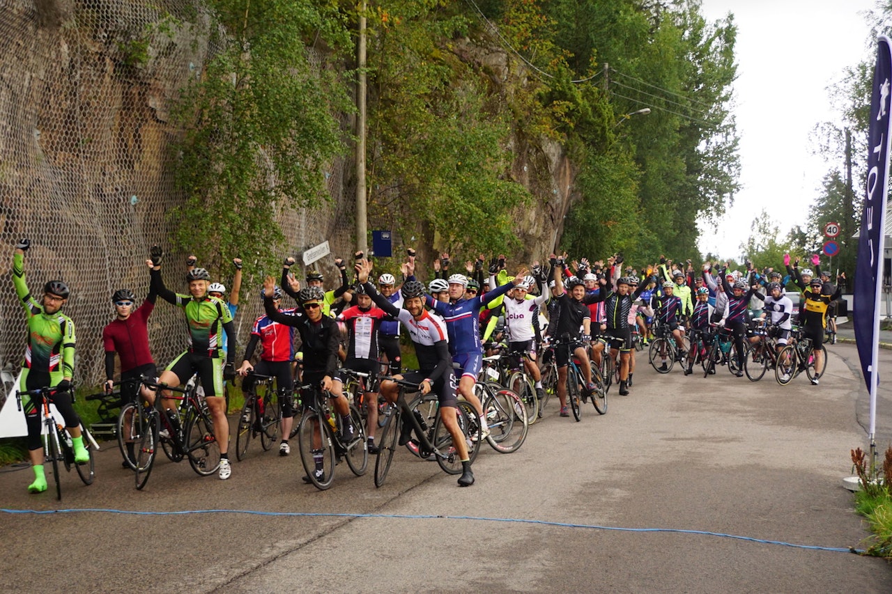 POPULÆRT: I fjor satte Norge verdensrekord i everesting da 38 ryttere syklet 8848 høydemeter i Grefsenkollen. I år vil arrangøren doble. Foto: Bjørn Saksberg POPULÆRT: I fjor satte Norge verdensrekord i everesting da 38 ryttere syklet 8848 høydemeter i Grefsenkollen. I år vil arrangøren doble. Foto: Bjørn Saksberg
