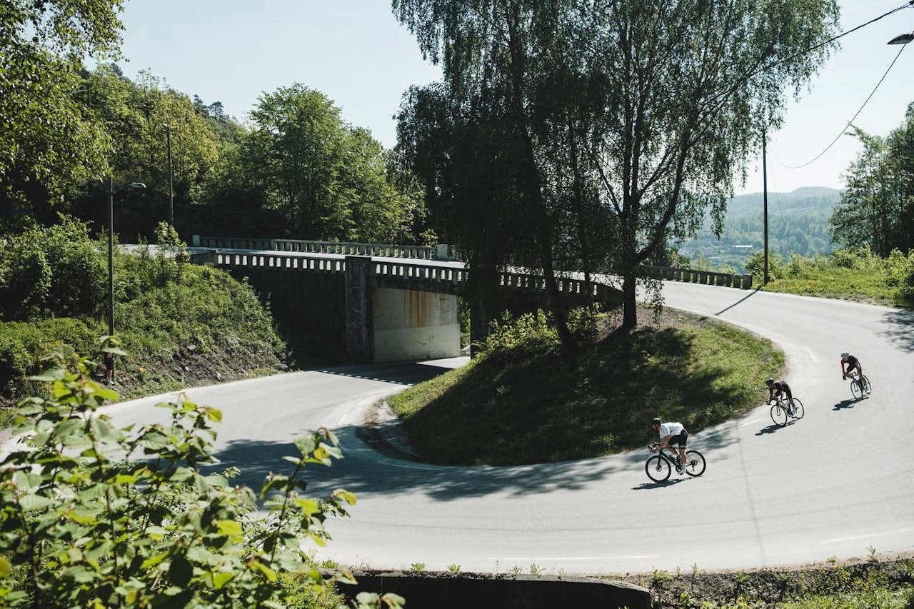 Snurrert: Den severdige korketrekkeren ved Langangen er populær blant syklister, både tilreisende og lokale.