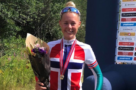 OVERLEGEN: Anne Dorthe Ysland avsluttet juniorkarrieren med seier og andreplass i seniorklassen på henholdsvis fellesstarten og temporittet under Norgescupfinalen i Telemark i helga. Foto: NCF Anne Dorhte Ysland