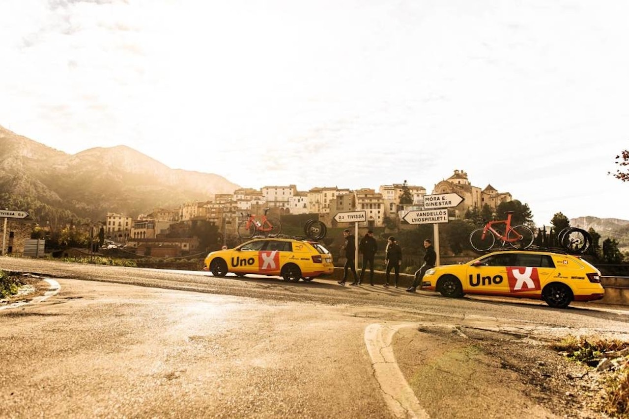 SATSER PÅ KVINNENE: Uno-X starter profflag for kvinner fra og med 2022. Foto: Henrik Alpers.  uno-x pro cycling profflag kvinner women's worldtour