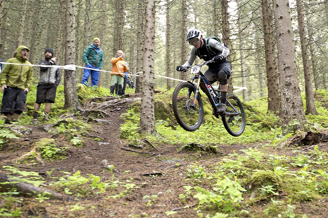 Espen Johnsen 1st - Bodø Enduro 2017 - Anders Vanderloock 1400x933