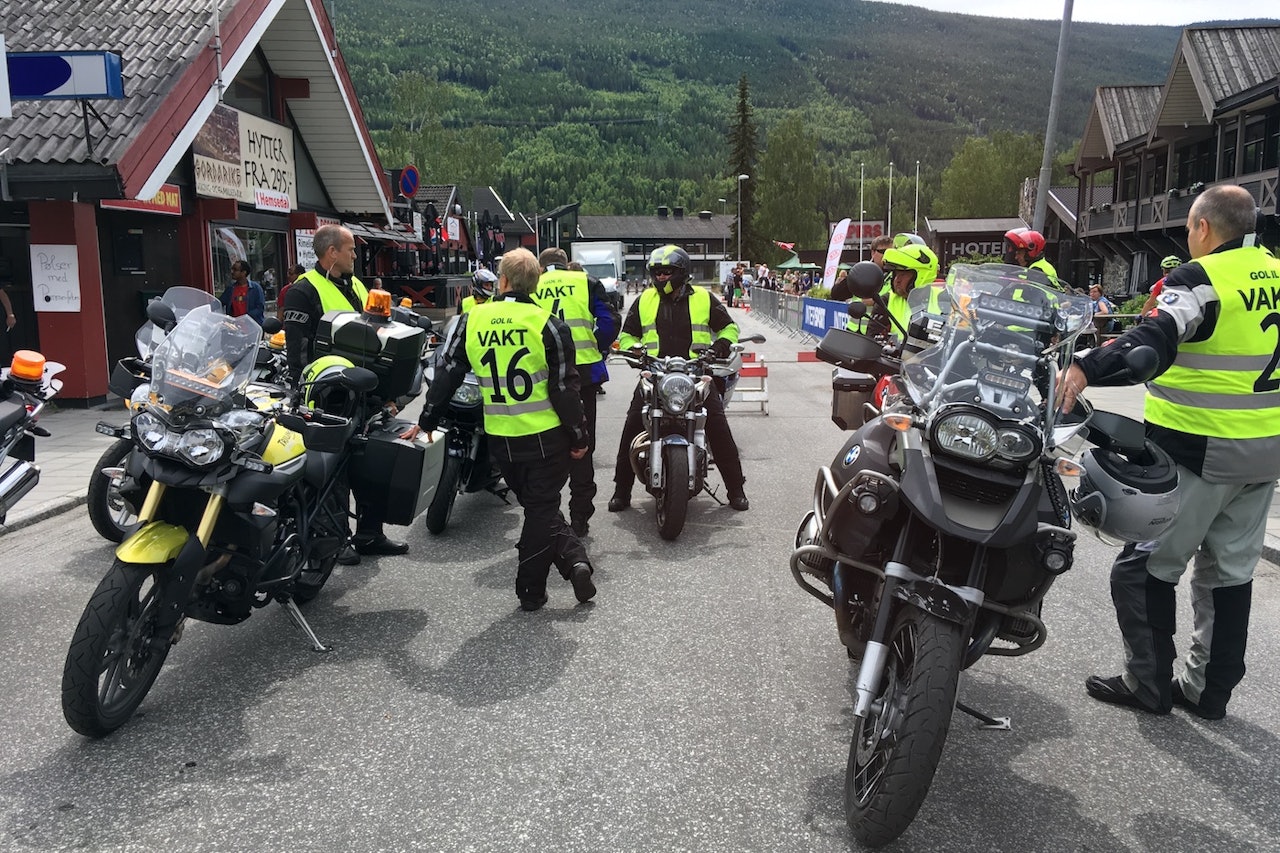 KOMPLISERT: Omfattende krav til kursing av løypevakter gjør at flere arrangører har måttet legge sine ritt på is. Foto: Ingeborg Scheve KOMPLISERT: Omfattende krav til kursing av løypevakter gjør at flere arrangører har måttet legge sine ritt på is. Foto: Ingeborg Scheve