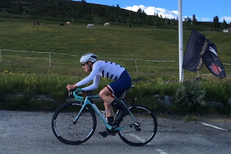 FARLIG NÆR: Jon Breivold fra Bygdø IL satte en støkk i Torstein Træen og resten av Norgescupeliten under åpningsetappen av Tour te Fjells på Golsfjellet. Foto: Ingeborg Scheve FARLIG NÆR: Jon Breivold fra Bygdø IL satte en støkk i Torstein Træen og resten av Norgescupeliten under åpningsetappen av Tour te Fjells på Golsfjellet. Foto: Ingeborg Scheve