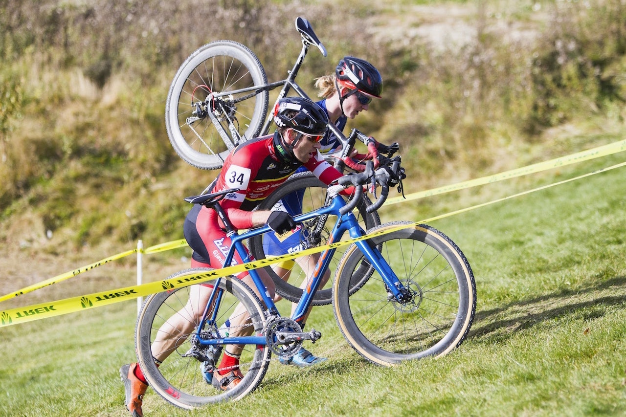SPIKKESTADKROSS: Vidar Mehl og Reidar Sollie Mohr på første runde i Norgescupen i kross 2016. Foto: Pål Westgaard SPIKKESTADKROSS: Vidar Mehl og Reidar Sollie Mohr på første runde i Norgescupen i kross 2016. Foto: Pål Westgaard