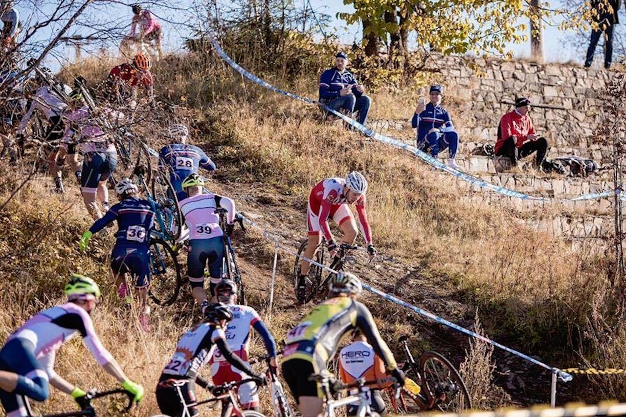 TRAPPEN BLIR: Noen deler av årets løype i Tryvannskross er lagt om, men den lange trappen er fortsatt med. Foto: Pål Westgaard TRAPPEN BLIR: Noen deler av årets løype i Tryvannskross er lagt om, men den lange trappen er fortsatt med. Foto: Pål Westgaard