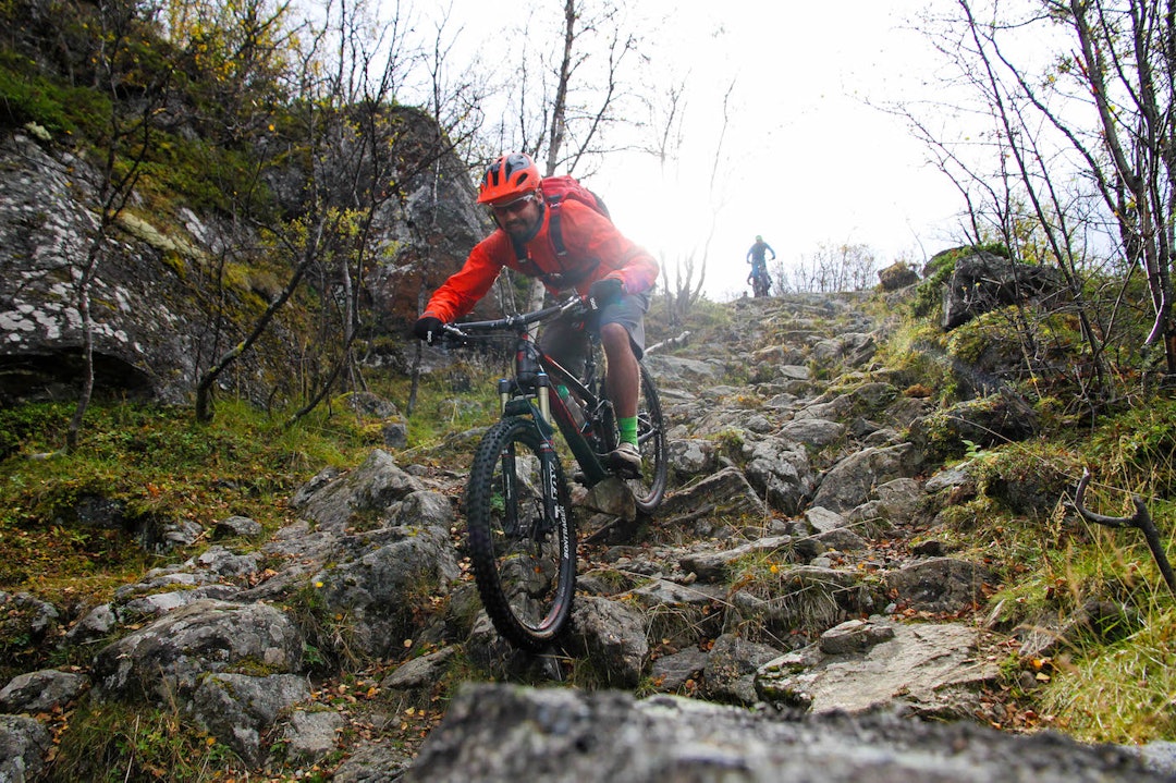 Noe grovere terreng for de som liker slikt. Foto: Bjarne Grøseth Trail Oppdal stisykkelcamp 2016 - Bjarne Grøseth 1400x933