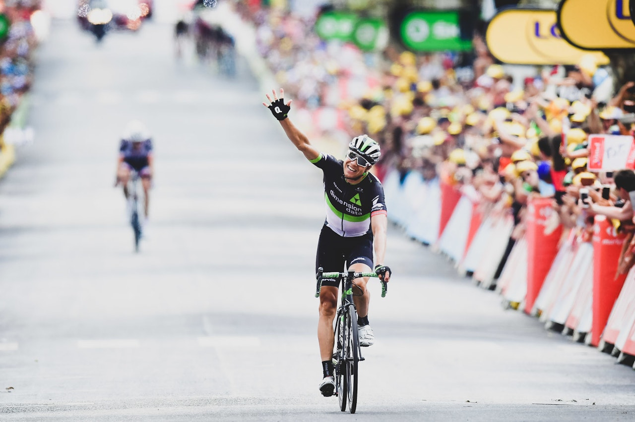 GODE MINNER: Edvald Boasson Hagen har gode minner fra Tour de France, her fra etappeseieren i 2017. I år er presset stort på ham. Foto: Cor Vos. 