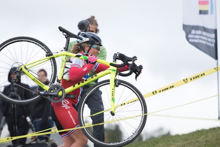 SPIKKESTADKROSS: Regjerende norgesmester i kross Elisabeth Sveum tok seieren på sesongens første Norgescup. Foto: Bengt Ove Sannes