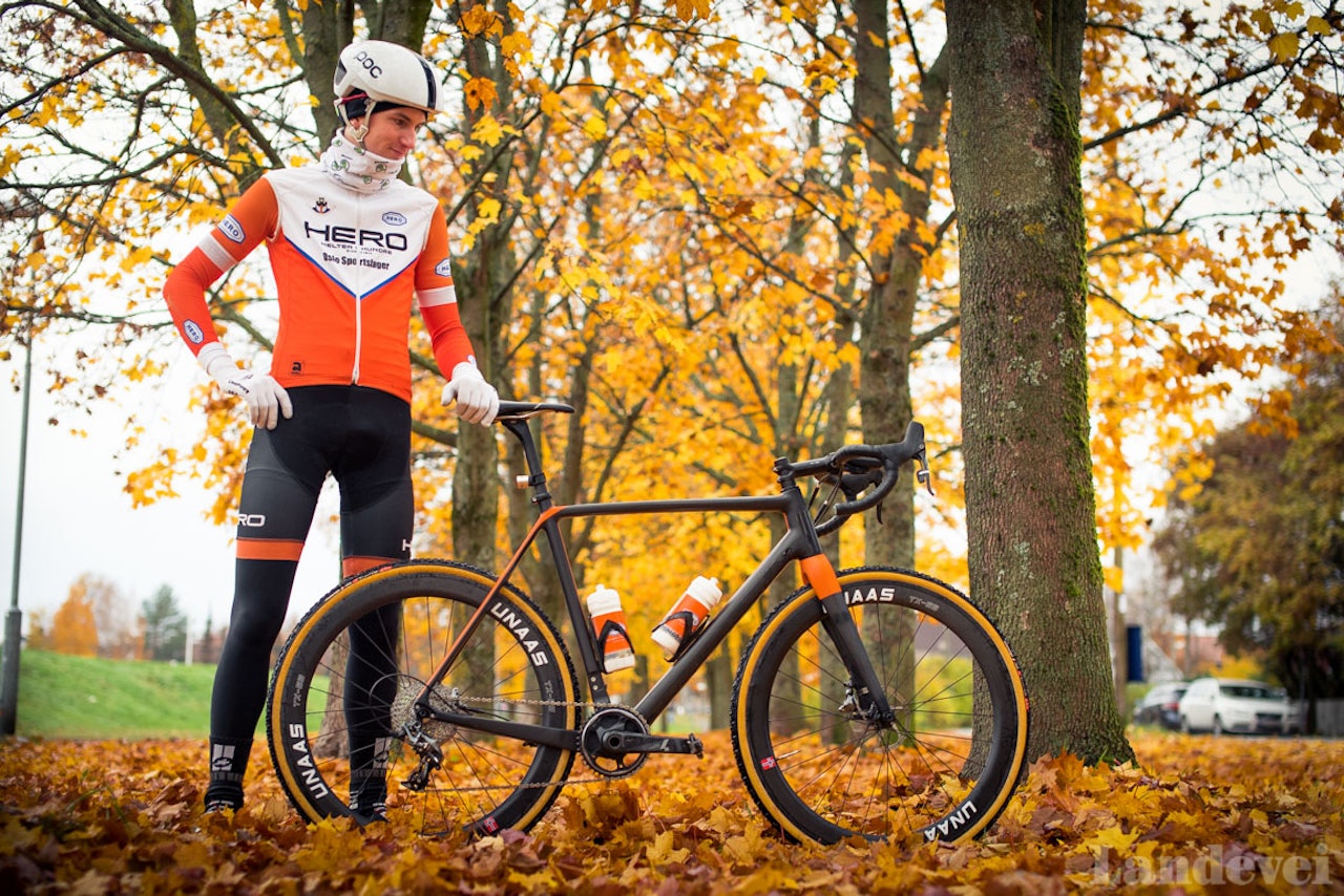 DIREKTEIMPORTØR: Denne sykkelen er direkteimportert fra Kina, har ingen logo og er helt merkeløs.  DIREKTEIMPORTØR: Denne sykkelen er direkteimportert fra Kina, har ingen logo og er helt merkeløs.