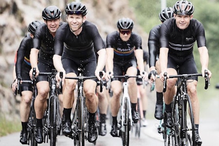 NM-KLARE: Fred Voldset (foran til venstre) og Tage Solberg (foran til høyre), og svært mange av klubbkollegaene i Fiskeklev Landeveisclub er klare for NM i helga. Foto: Pål Anders Thunæs NM-KLARE: Fred Voldset (foran til venstre) og Tage Solberg (foran til høyre), og svært mange av klubbkollegaene i Fiskeklev Landeveisclub er klare for NM i helga. Foto: Pål Anders Thunæs