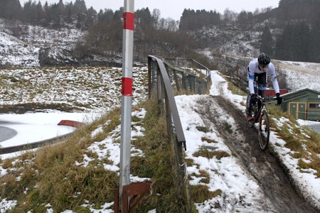 SOLEKLAR SEIER: Håkon Lunder Aalrust vant med god margin på kross-Norgescupen både i går og i dag og tar sammenlagtseieren i cupen. Foto: Ingrid Lægreid/NCF SOLEKLAR SEIER: Håkon Lunder Aalrust vant med god margin på kross-Norgescupen både i går og i dag og tar sammenlagtseieren i cupen. Foto: Ingrid Lægreid/NCF