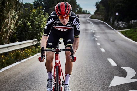 KARANTENELIVSSTIL: Lotto-soudal-syklist Carl Fredrik Hagen lever som om det er koronakrise hver dag. Nesten. Foto: @facepeeters Lotto-soudal syklist Carl Fredrik Hagen sin koronatrening