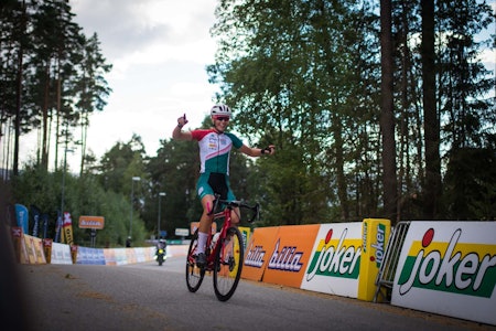 OVERLEGEN: Anne Dorthe Ysland, Gauldal SK, var fullstendig overlegen i kvinnenes juniorklasse. Foto: Henrik Alpers. Anne Dorthe Ysland