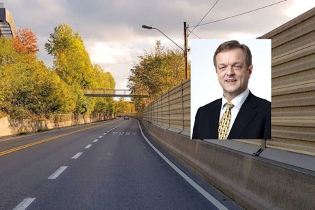 KRITISK: Jusprofessor Olav Torvund stiller seg svært kritisk til politiets oppførsel i mosseveisaken.  KRITISK: Jusprofessor Olav Torvund stiller seg svært kritisk til politiets oppførsel i mosseveisaken.