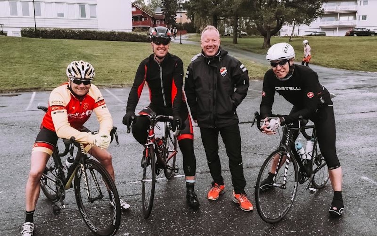 GJENVALGT: Jan-Oddvar Sørnes ble forrige helg gjenvalgt som president i NCF. Sørnes er han som smiler selv om han ikke har sykkel. Foto: NCF.