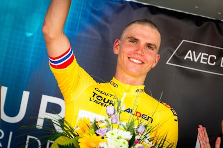GUL TRØYE: Amund Grøndahl Jansen leder det prestisjetunge rittet Tour de l’Avenir etter tre av sju dager. Foto: Arrangøren GUL TRØYE: Amund Grøndahl Jansen leder det prestisjetunge rittet Tour de l’Avenir etter tre av sju dager. Foto: Arrangøren