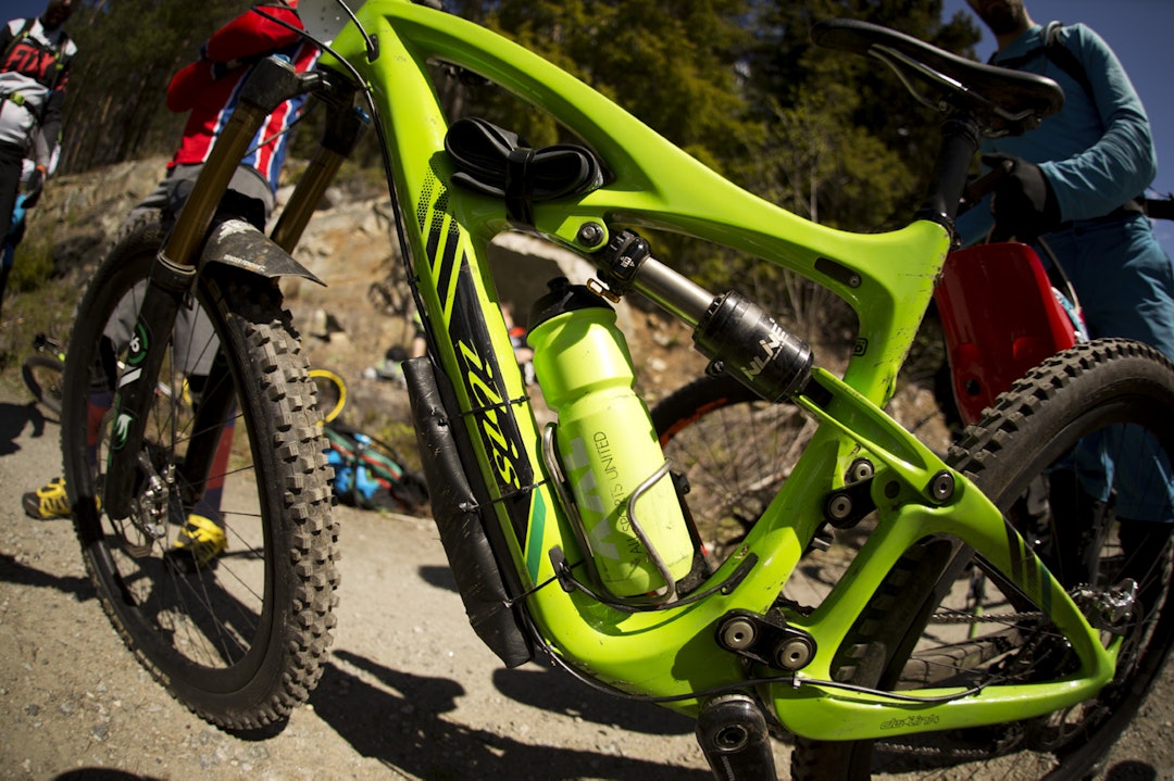 GRØNT PÅ GRØNT: John Ola Buøys Ibis er fargekoordinert så det holder. _IPP6614