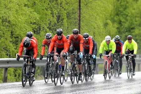 GRISEVÆR: Kjekkas har syklet Randsfjorden Rundt i regnvær før, og håper på bedre forhold denne gangen. Foto: Ola Morken GRISEVÆR: Kjekkas har syklet Randsfjorden Rundt i regnvær før, og håper på bedre forhold denne gangen. Foto: Ola Morken