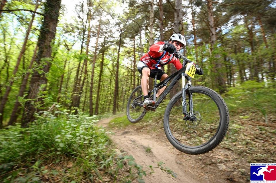 MORO: Flere av utforkjøringene byr på skikkelig, real stisyklingsmoro. Men det koster å få fri bane. MORO: Flere av utforkjøringene byr på skikkelig, real stisyklingsmoro. Men det koster å få fri bane.