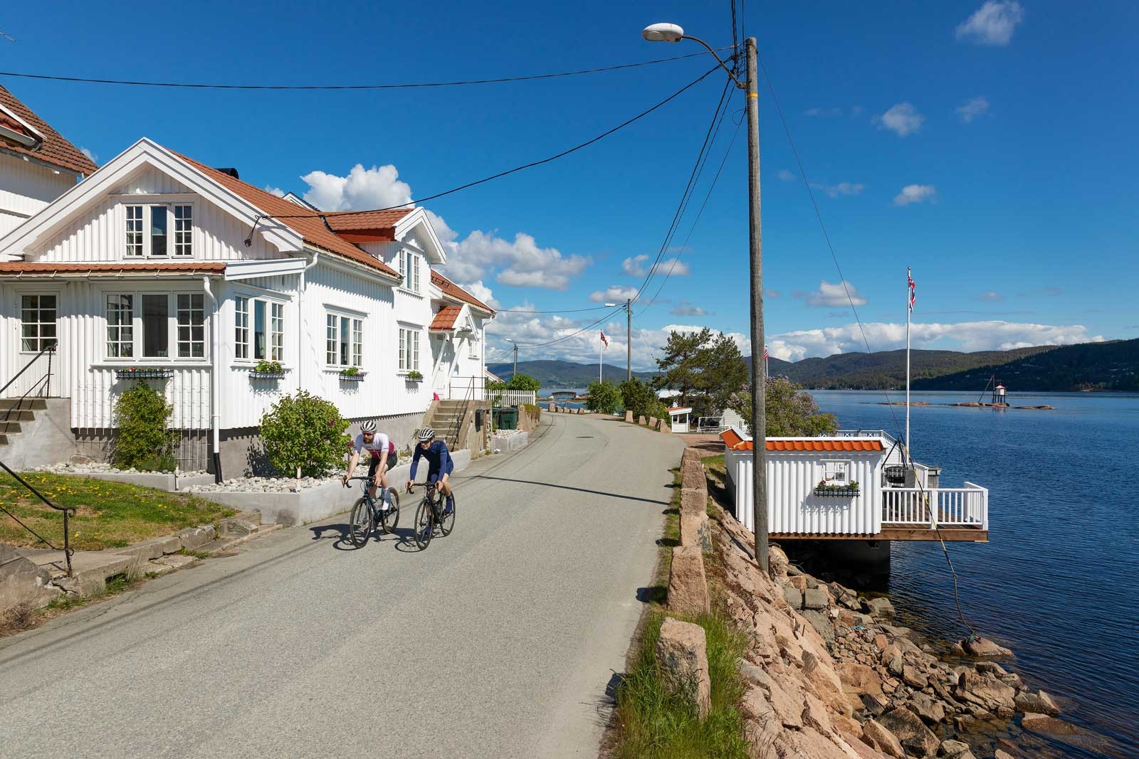 MUMMIHUS: De gamle trehusene ved Svelvik er det nærmeste en kommer sørlandsidyll på Østlandet.